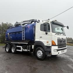 Hino 2838 Vacuum Tank