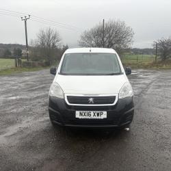 Peugeot Partner Crew Van CAZ LEZ