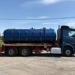 mercedes 2635 Vac Tanker
