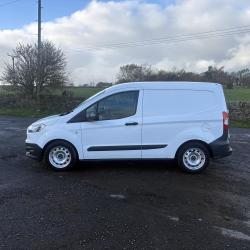 Ford Courier Van Euro 6