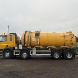 DAF CF 370 Stainless Vacuum Tank Euro 6