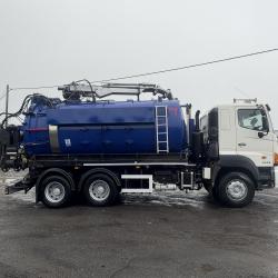 Hino 2838 Vacuum Tank