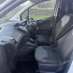 Ford Courier Van Euro 6